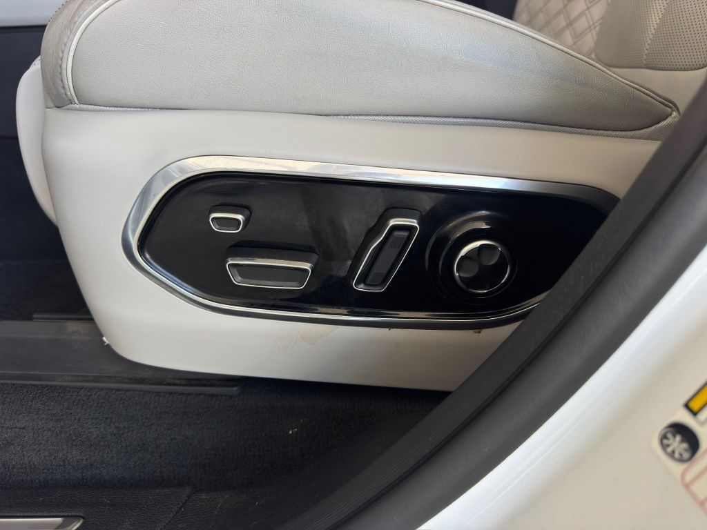 2023 Jeep Grand Cherokee L Summit White at Gullo Toyota
