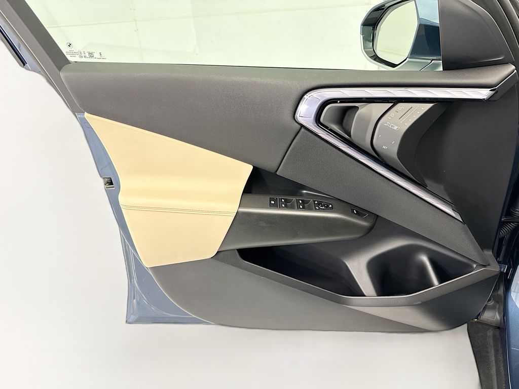 Thumbnail: 2025 BMW X3 - 23