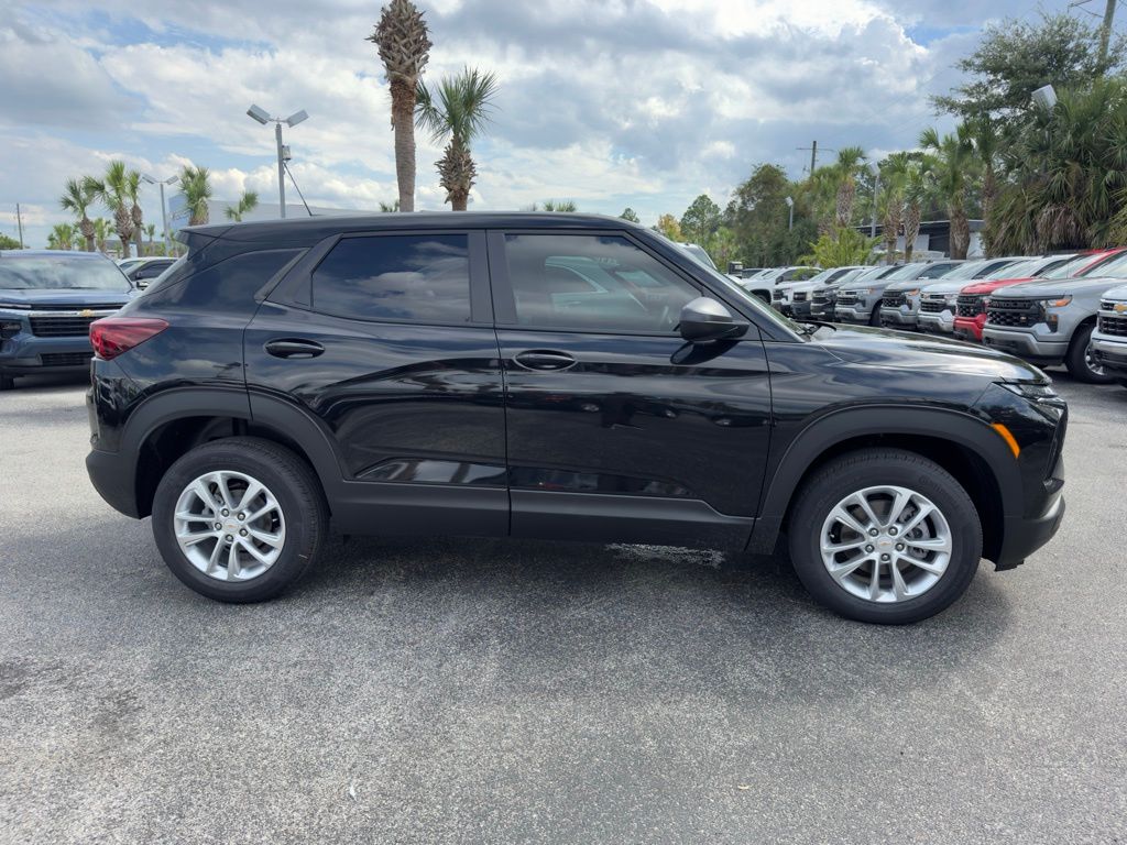 2025 Chevrolet TrailBlazer LS 9