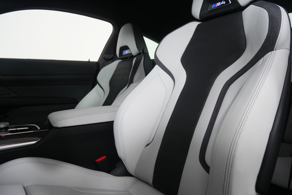 Thumbnail: 2026 BMW M4 - 14