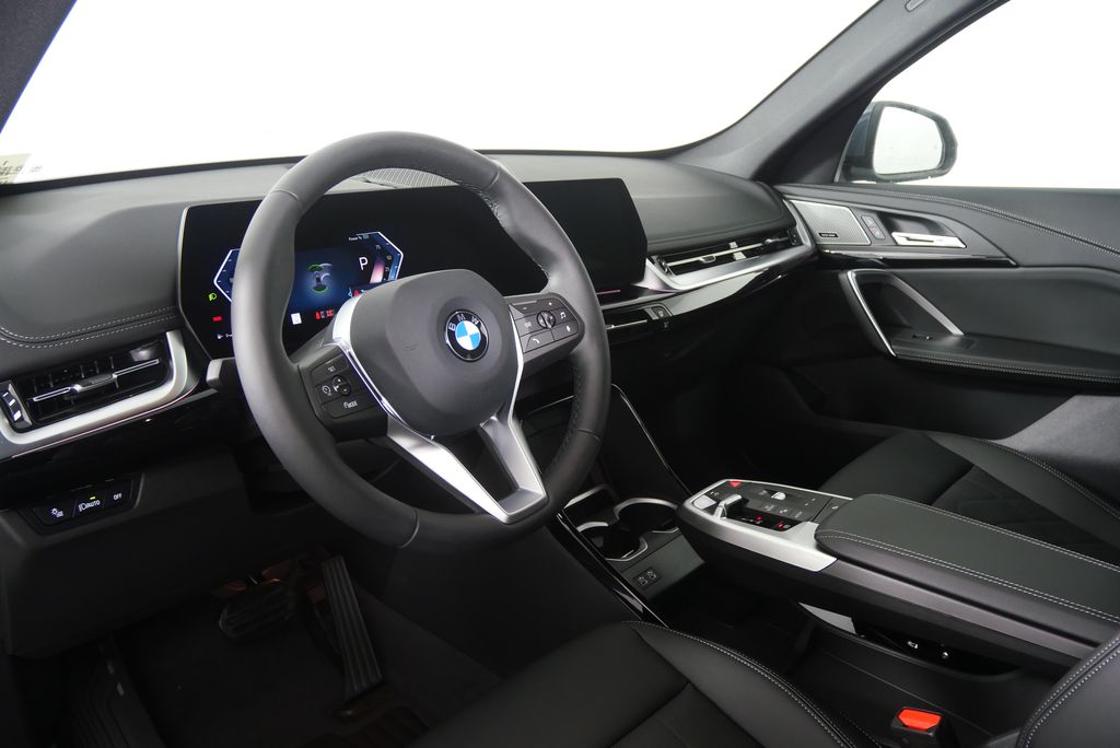 Thumbnail: 2026 BMW X1 - 13