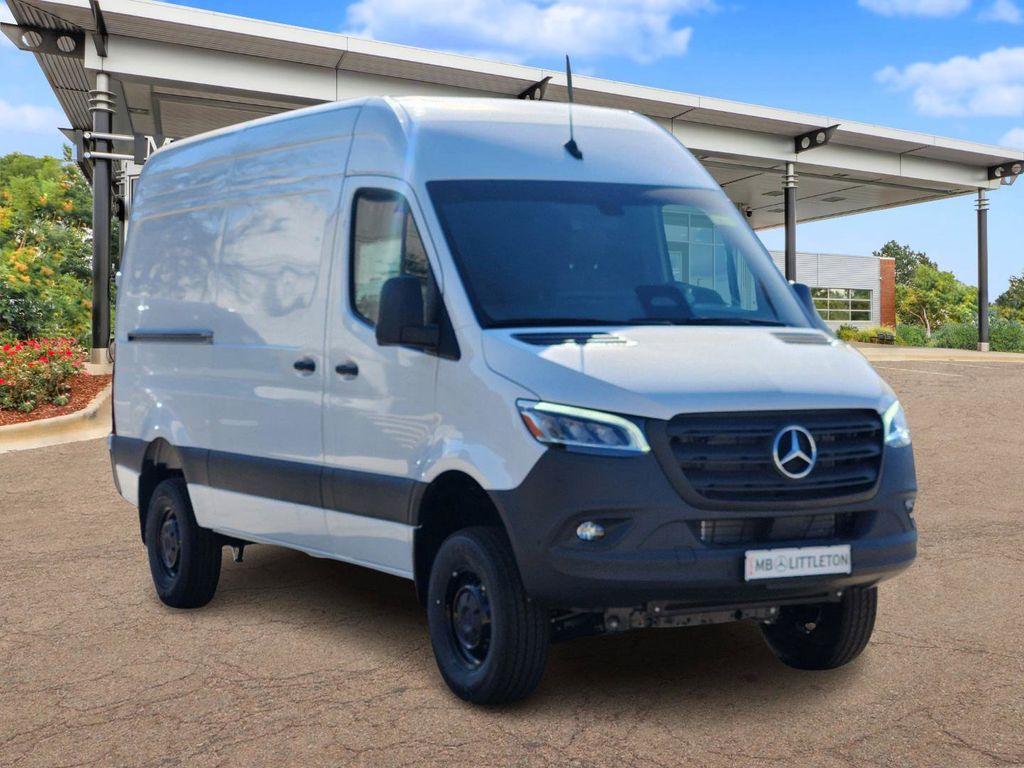 2025 Mercedes-Benz Sprinter 2500 Cargo 144 WB 2