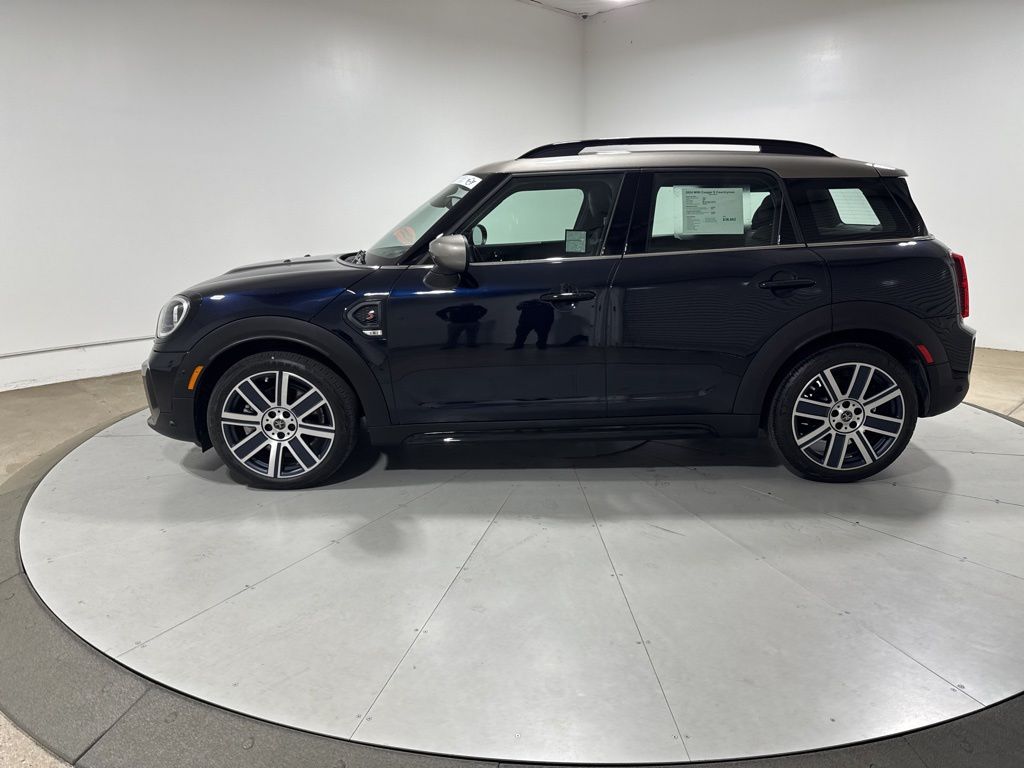 Thumbnail: 2024 MINI Cooper Countryman - 3