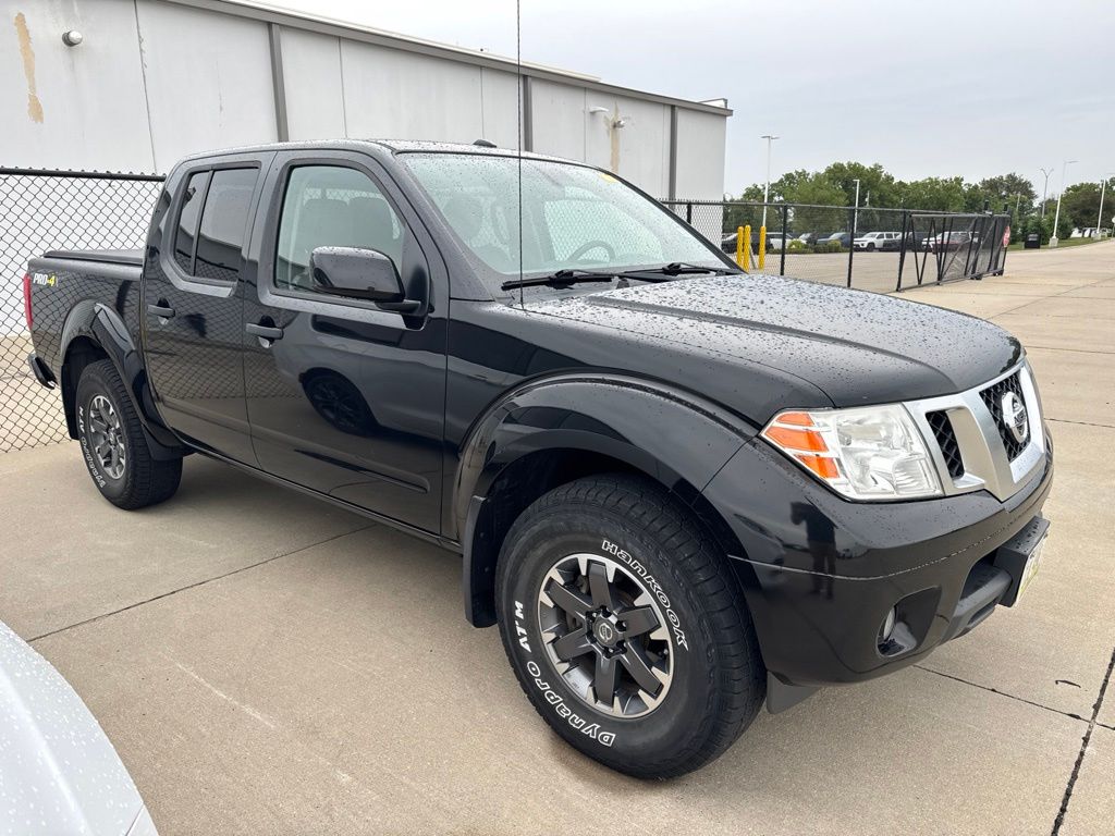 Gray (Magnetic Black) 2018 Nissan Frontier Pickup Truck Four-Wheel Drive 5-Speed Automatic Overdrive