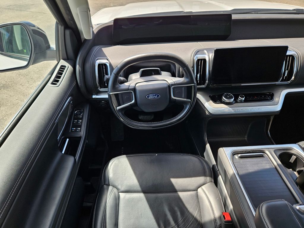 Used Car 2025 Ford Expedition  Platinum For Sale Under $80,000 In San Marcos, Texas