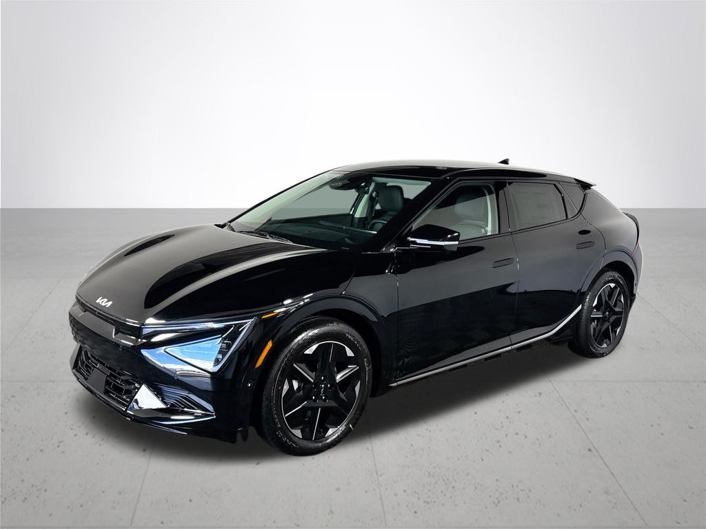 2025 Kia EV6 Wind photo 2
