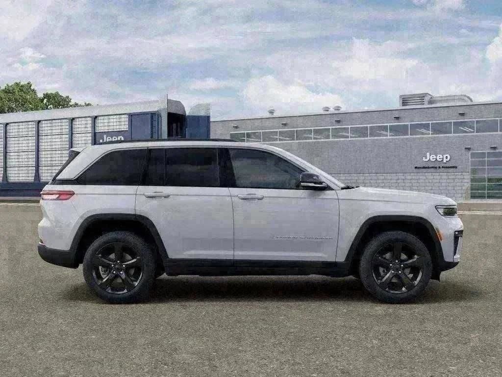 Used 2026 Jeep Grand Cherokee SUV