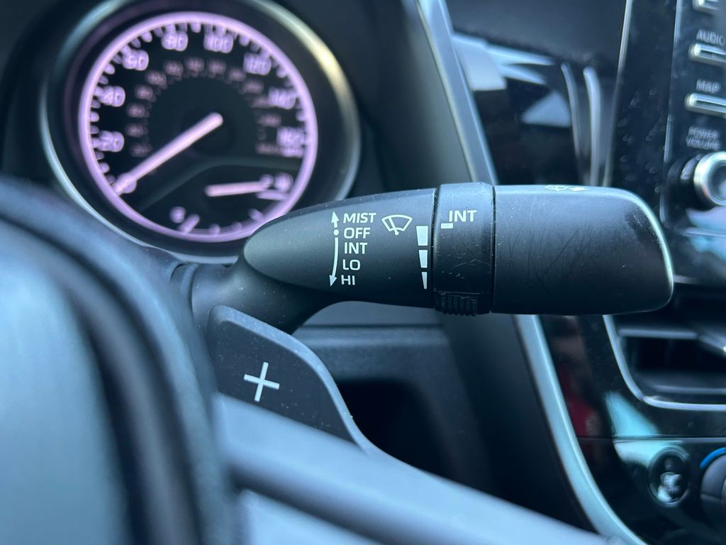 Thumbnail: 2023 Toyota Camry - 21