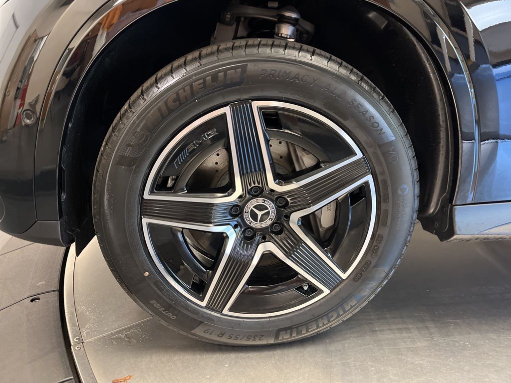 Thumbnail: 2026 Mercedes-Benz GLC - 10