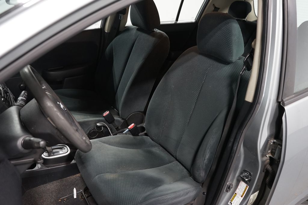 Thumbnail: 2010 Nissan Versa - 6