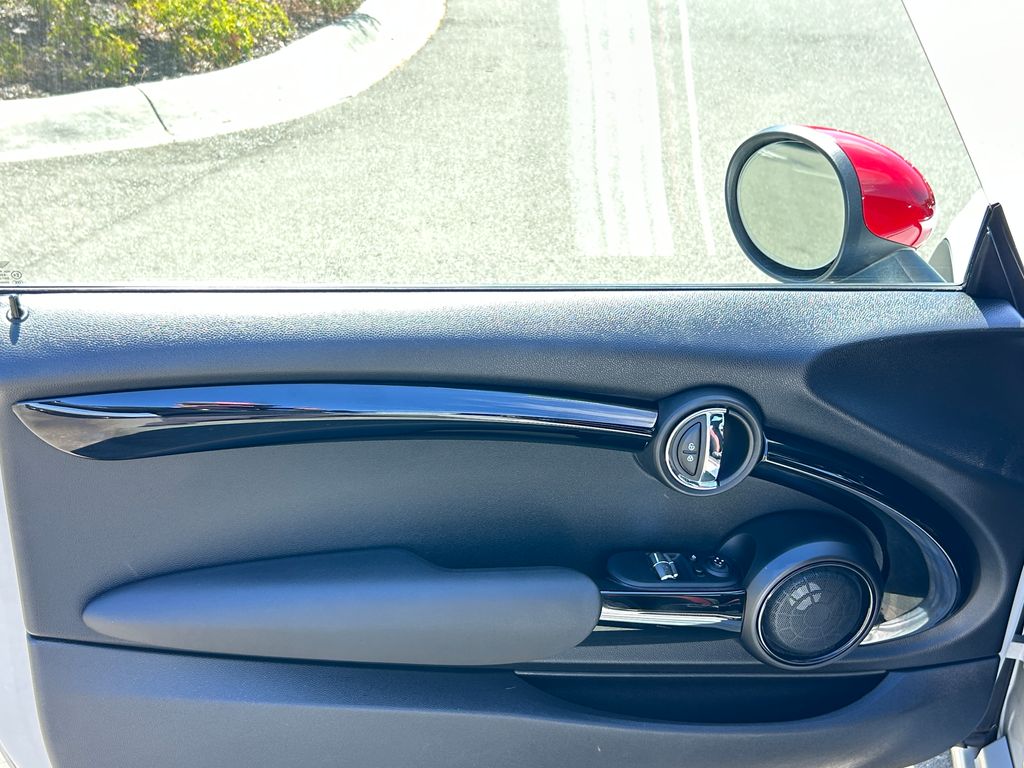 Thumbnail: 2019 MINI Cooper - 11
