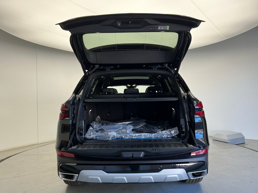 Thumbnail: 2026 BMW X5 - 5