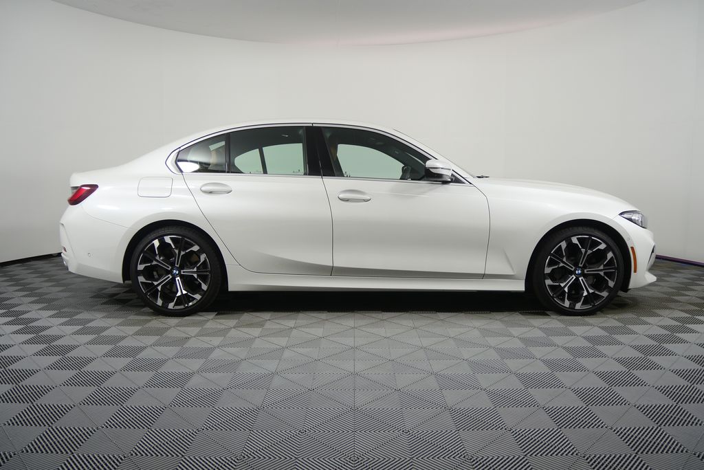 Thumbnail: 2025 BMW 3 Series - 2