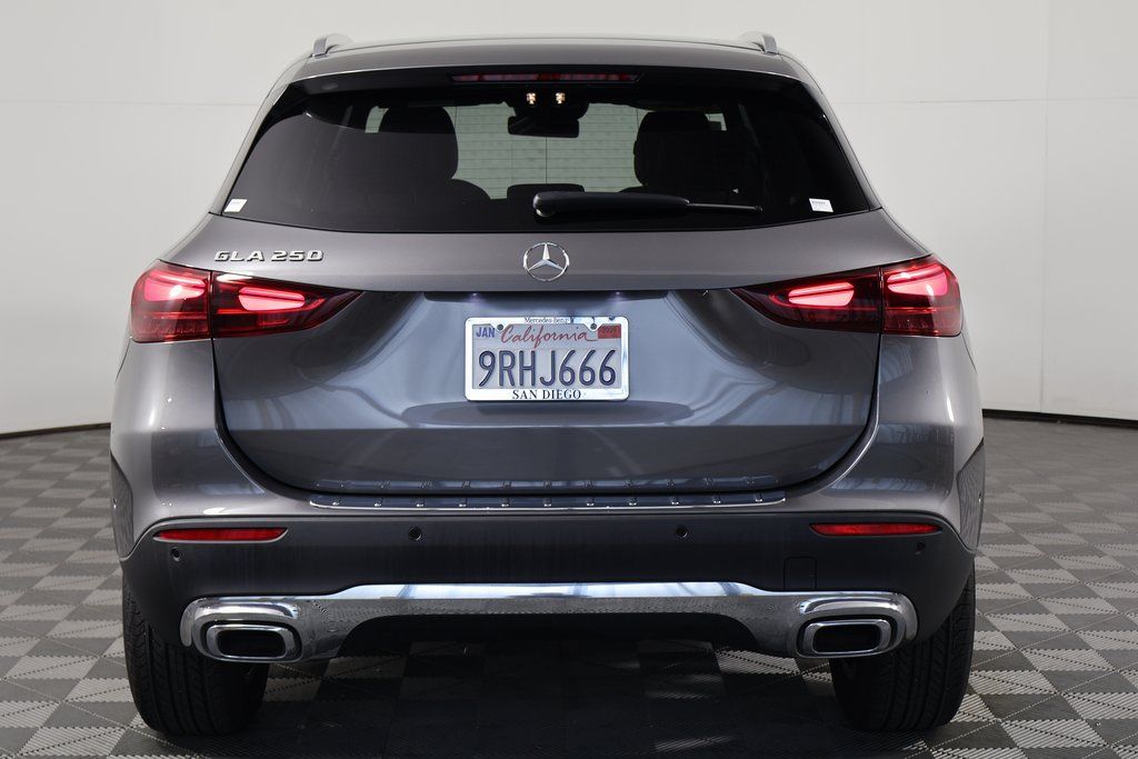 Thumbnail: 2025 Mercedes-Benz GLA - 5