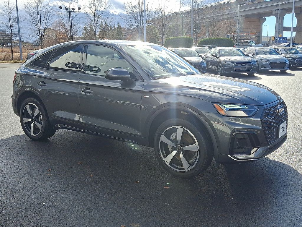 Thumbnail: 2023 Audi Q5 - 3