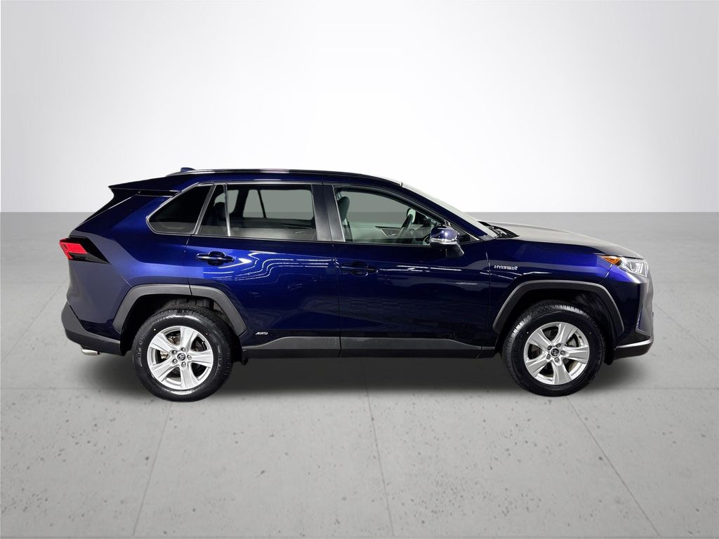 2020 Toyota RAV4 Hybrid XLE