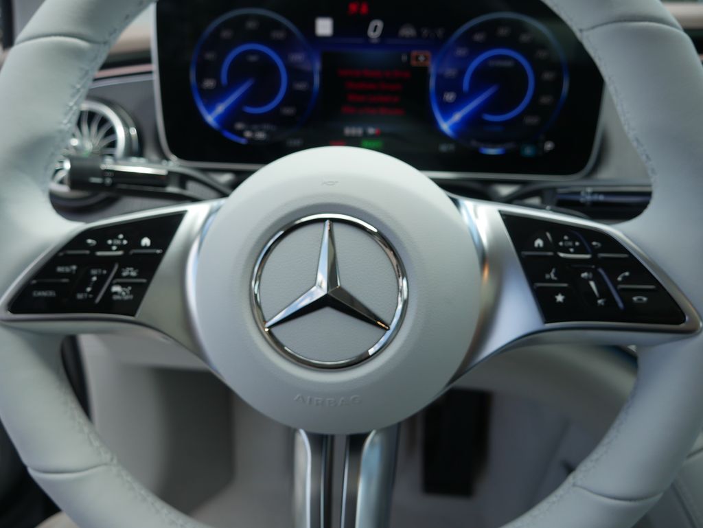 Thumbnail: 2026 Mercedes-Benz EQE - 21
