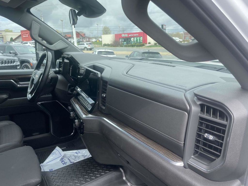 2024 Chevrolet Silverado 2500HD LT - Photo 14