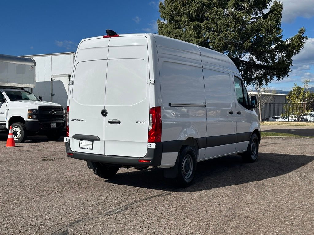 2024 Mercedes-Benz Sprinter 2500 Cargo 144 WB 4