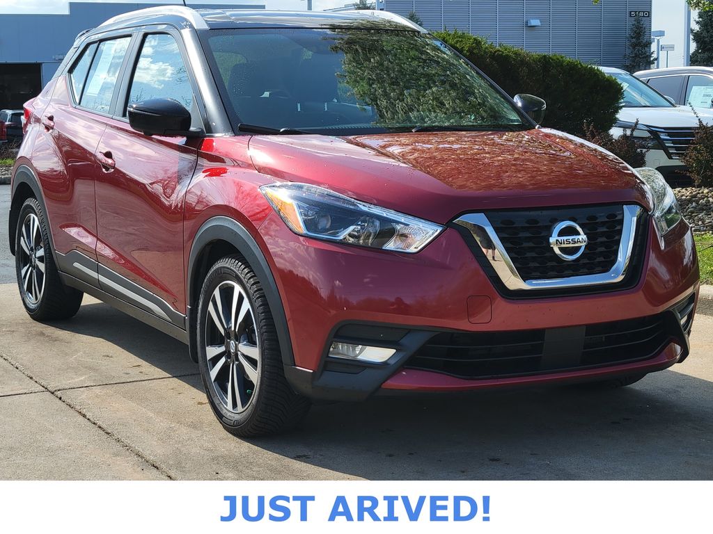 2020 Nissan Kicks SR photo