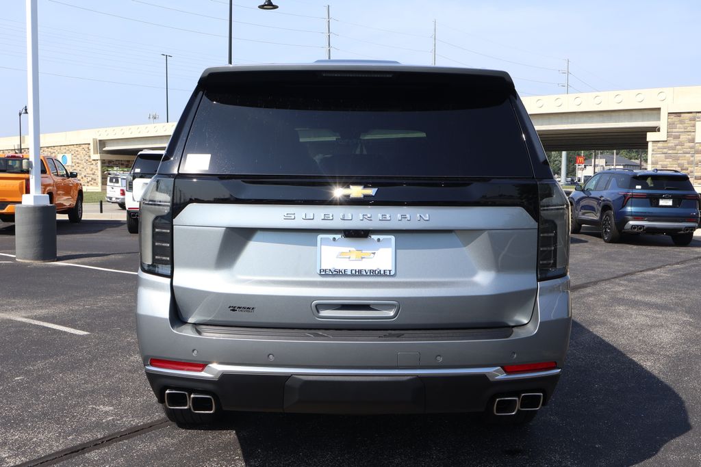 Thumbnail: 2025 Chevrolet Suburban - 10