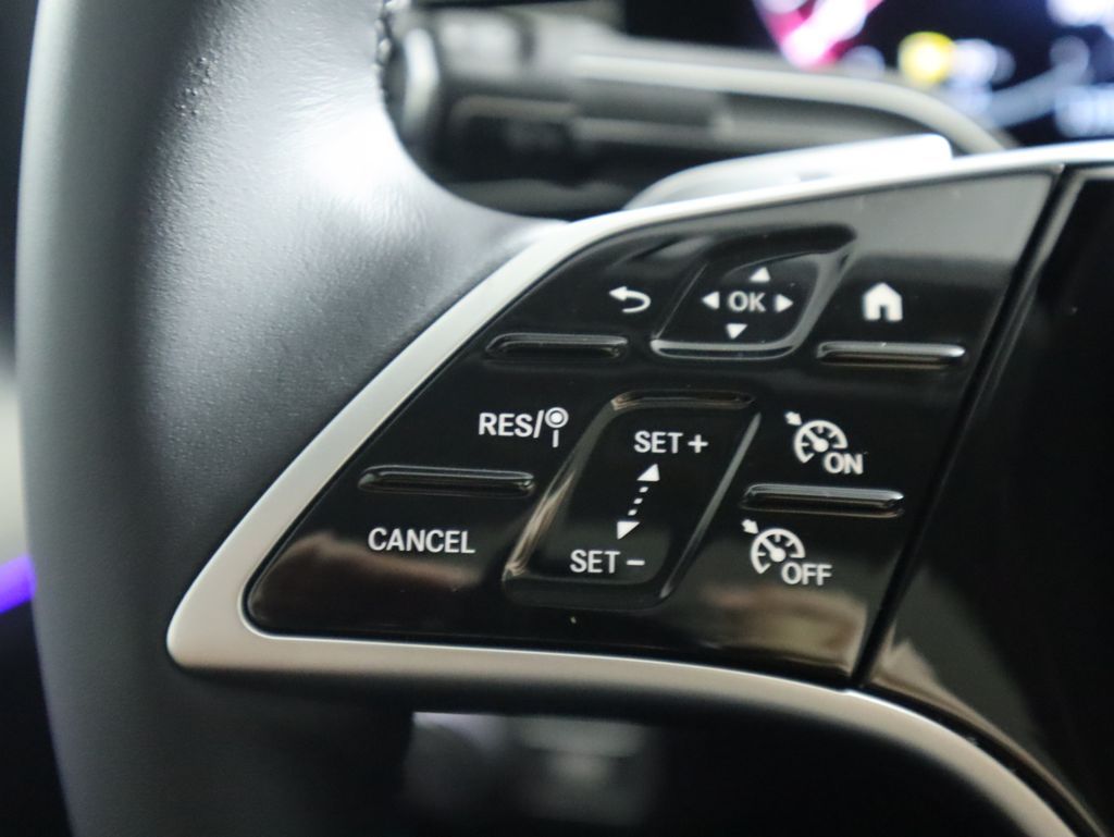 Thumbnail: 2026 Mercedes-Benz GLE - 12