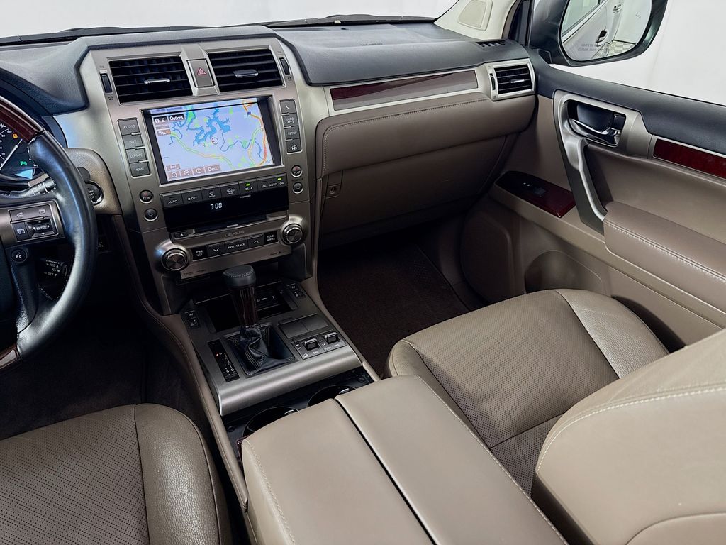 Thumbnail: 2018 Lexus GX - 24