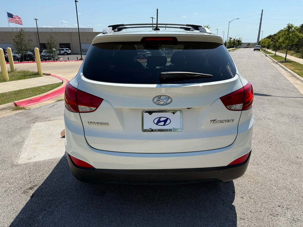 Thumbnail: 2013 Hyundai Tucson - 6