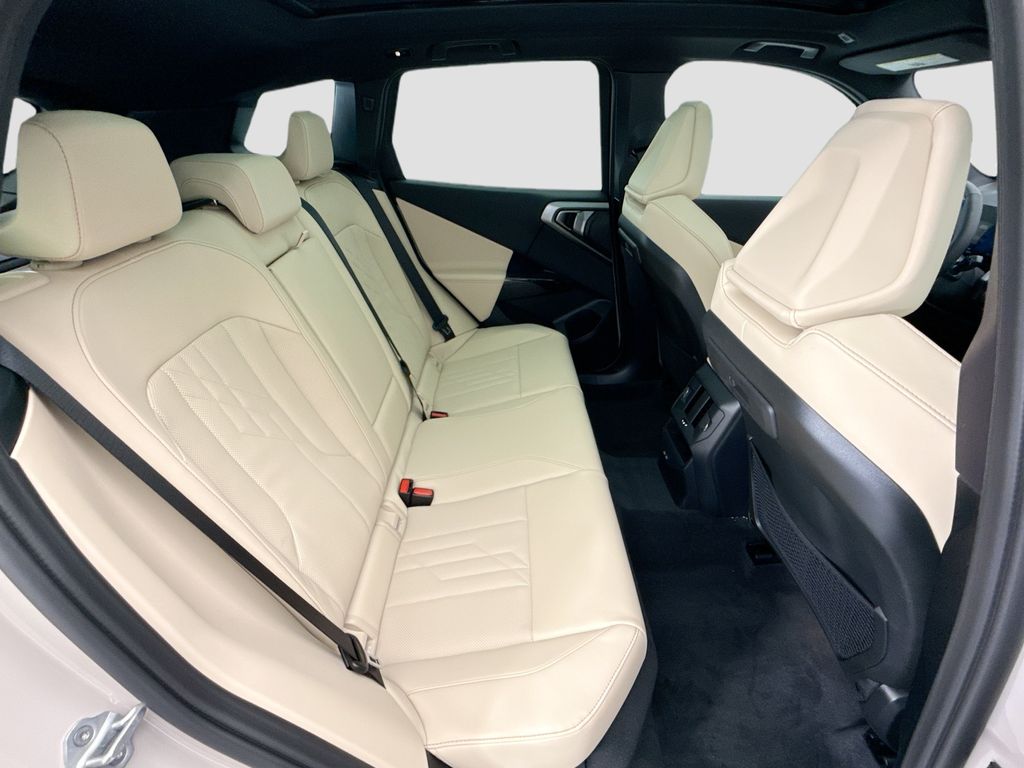 Thumbnail: 2026 BMW X3 - 21