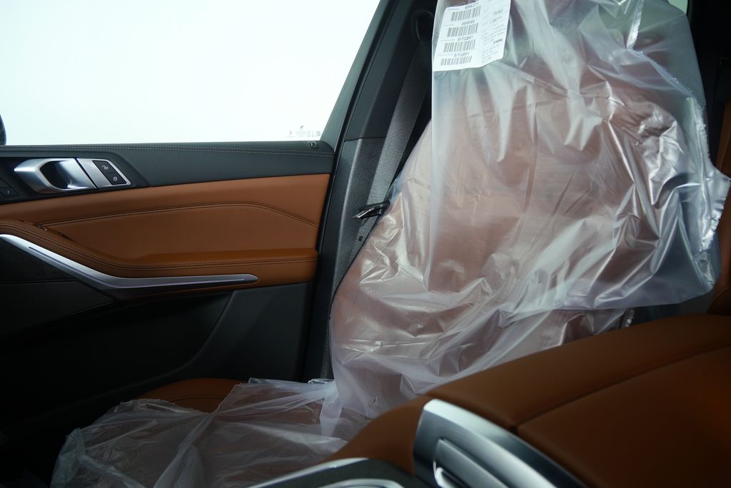 Thumbnail: 2026 BMW X5 - 23