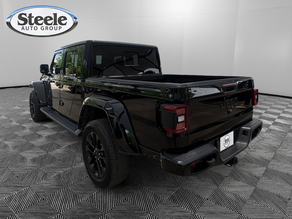 Used Car 2023 Jeep Gladiator  Overland For Sale Under $35,000 In Round Rock, Texas