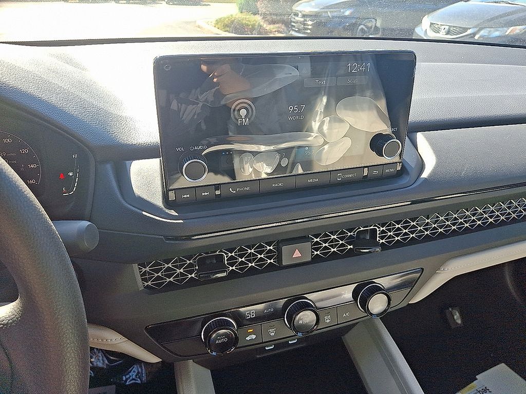 Thumbnail: 2025 Honda Accord - 9