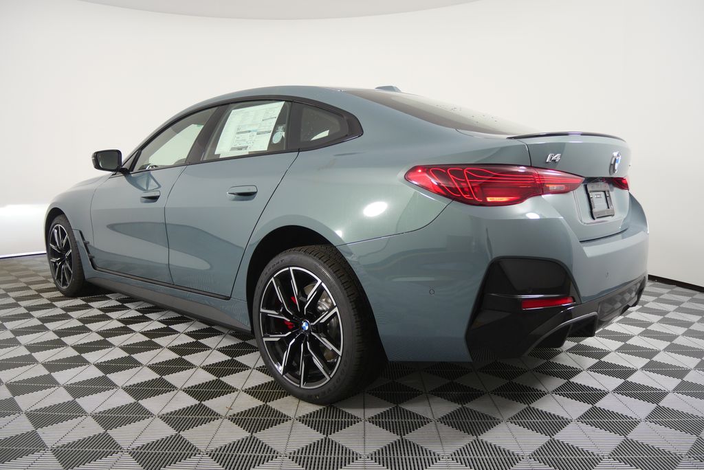 Thumbnail: 2026 BMW i4 - 5