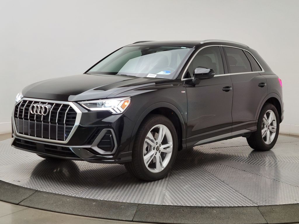 Thumbnail: 2024 Audi Q3 - 2