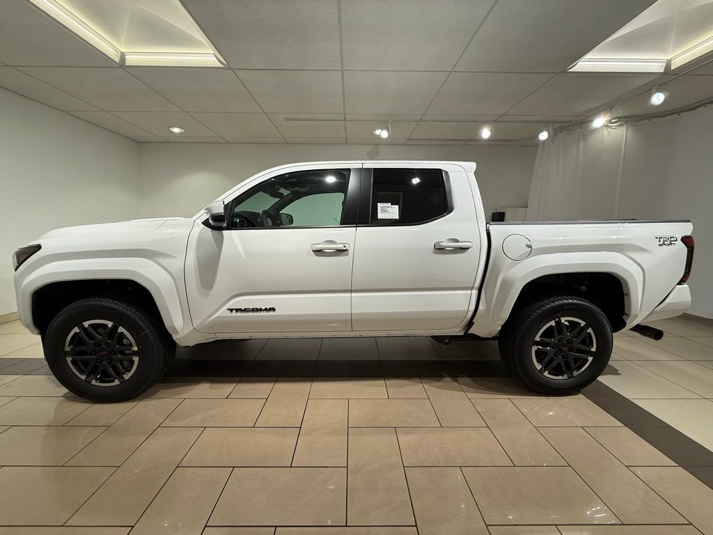 Thumbnail: 2025 Toyota Tacoma - 2