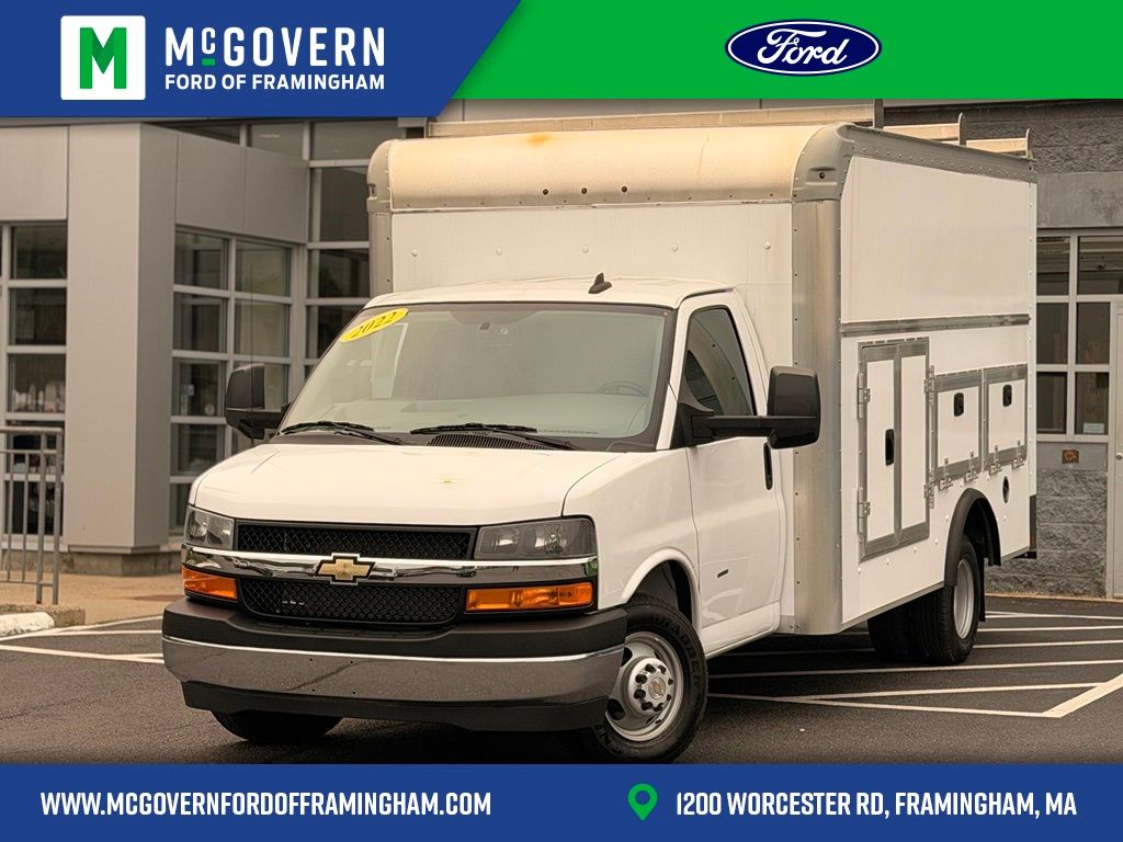 Summit White 2022 Chevrolet Express Chassis Van Rear-Wheel Drive 6-Speed Automatic Overdrive