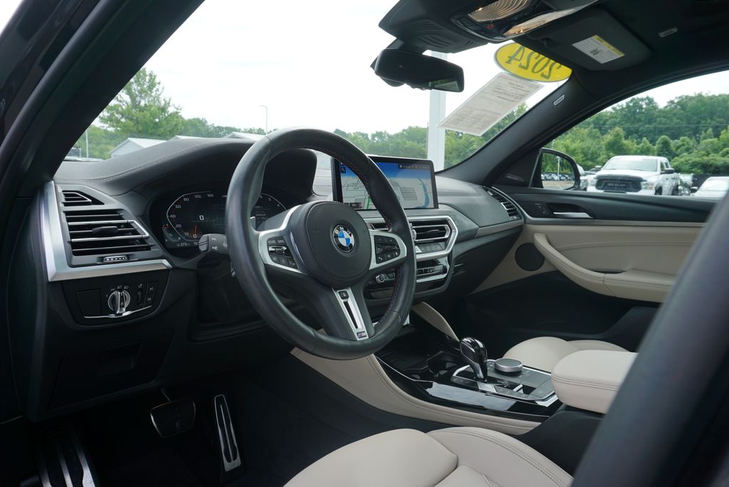 Thumbnail: 2024 BMW X4 - 24