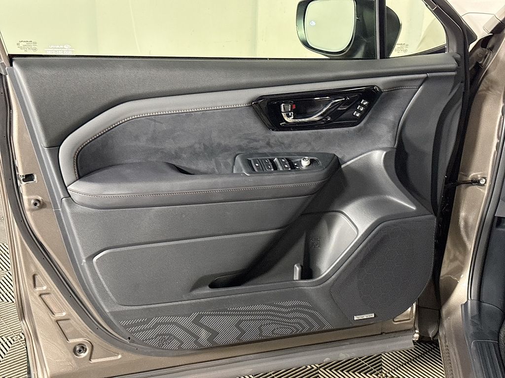 2025 Subaru Forester Touring