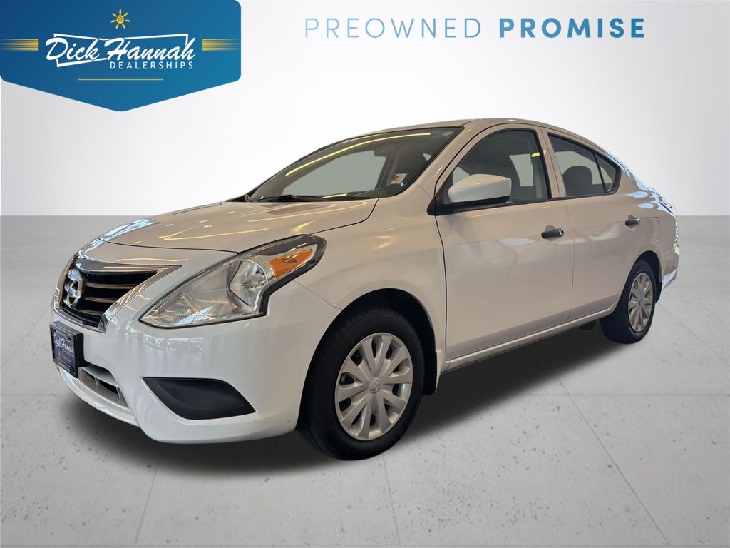 White (Fresh Powder) 2019 Nissan Versa Sedan Front-Wheel Drive Continuously Variable Transmission