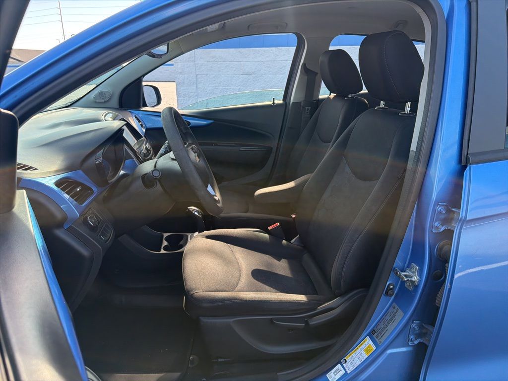 Thumbnail: 2016 Chevrolet Spark - 17