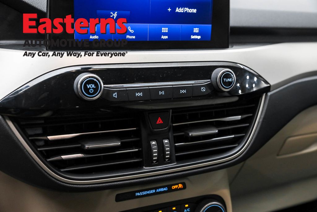 Used 2021 Black Ford SE image 20