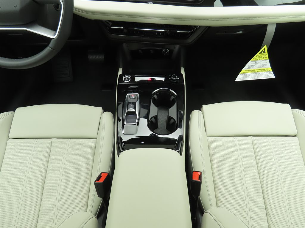 Thumbnail: 2025 Audi A6 - 16
