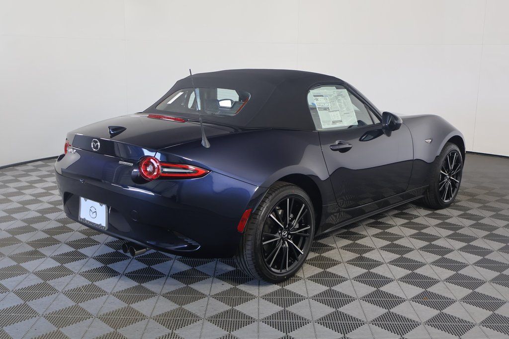 Thumbnail: 2025 Mazda MX-5 Miata - 2