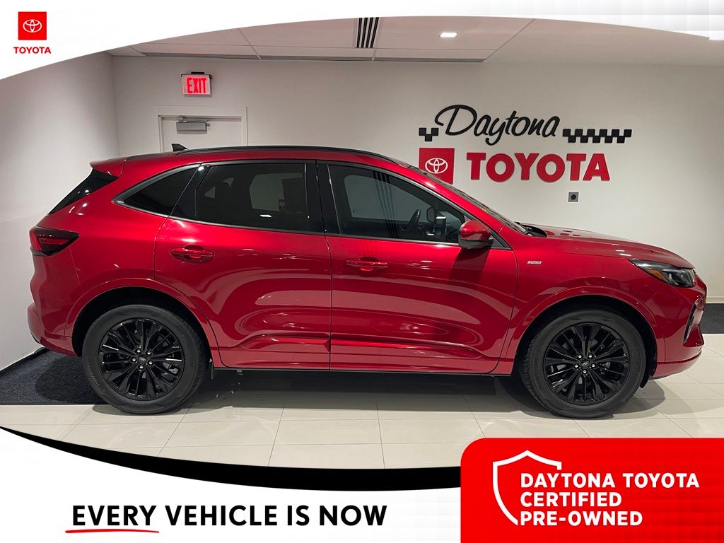 Used 2023 Ford Escape SUV
