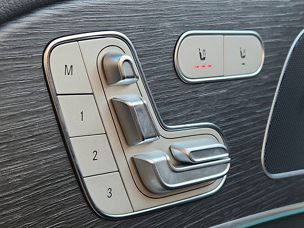 Thumbnail: 2025 Mercedes-Benz GLE - 24