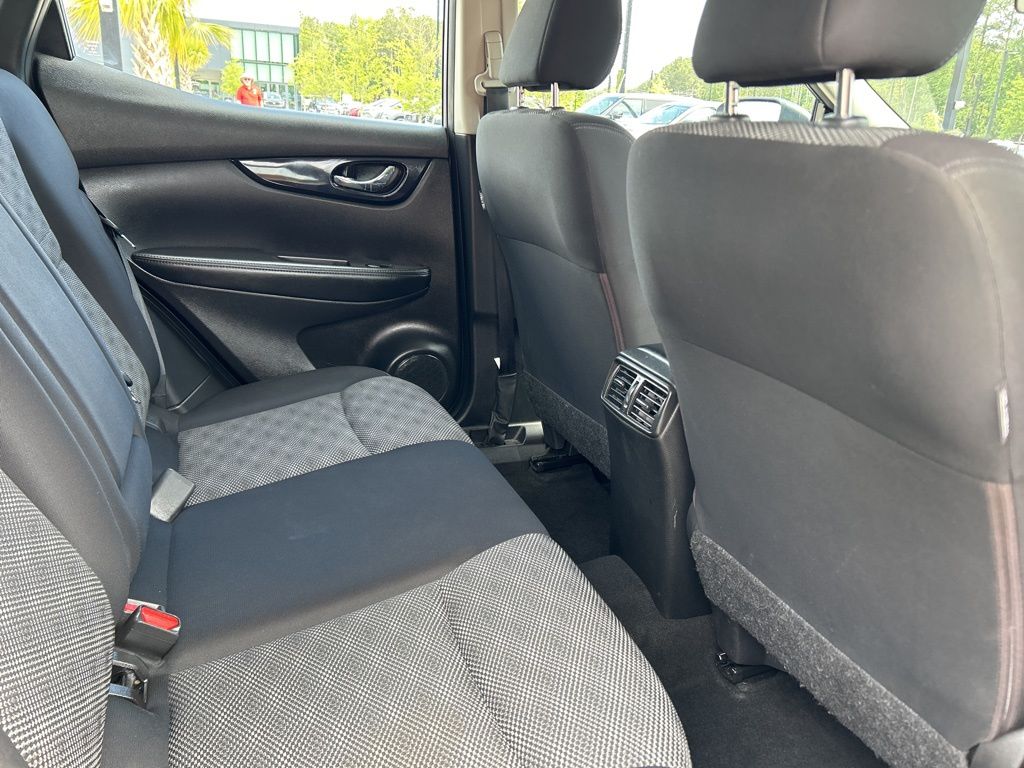 2020 Gun Metallic Nissan Rogue Sport SV FWD SUV