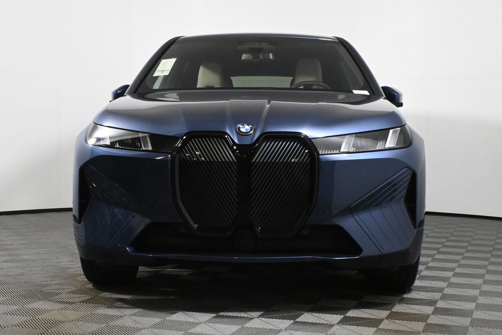 Thumbnail: 2026 BMW iX - 10