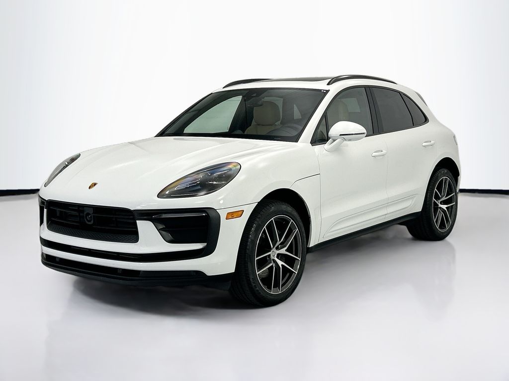 Thumbnail: 2025 Porsche Macan - 1