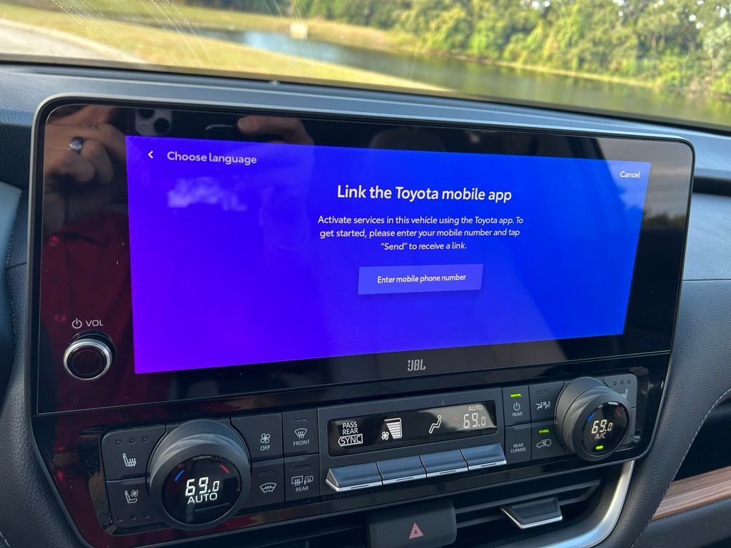 Thumbnail: 2025 Toyota Grand Highlander - 26