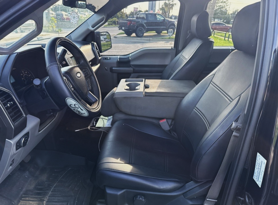 Used 2017 Black Ford XLT image 6